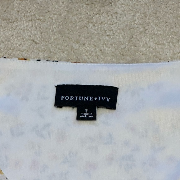 Flowery Dress Never Worn! - Picture 7 of 7